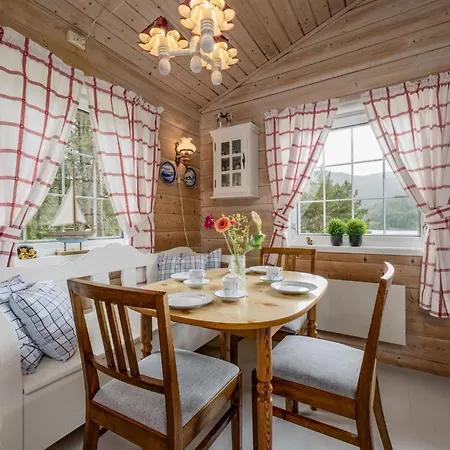 Granlien By Interhome Gjolanger